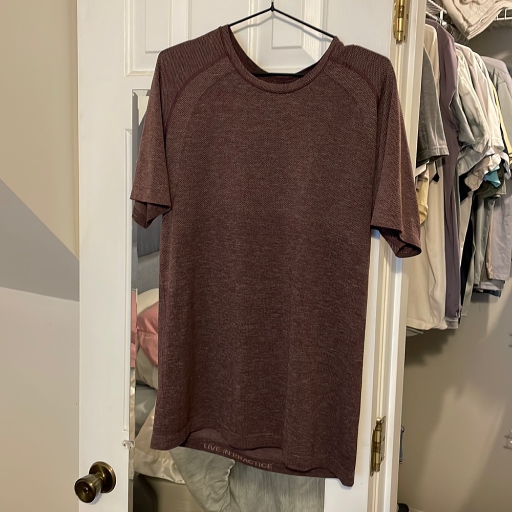 Lululemon Metal Vent Tee - Maroon